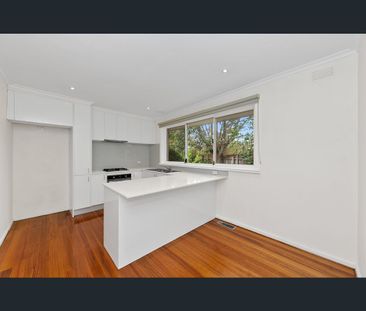 11 Camellia Street, Blackburn North, Vic 3130 - Photo 5