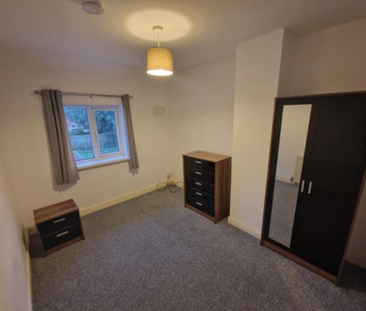 46, Crombie Avenue - Photo 5