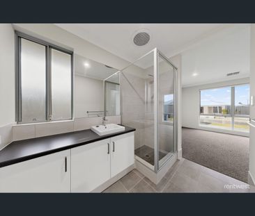 25 Scopello St, Madora Bay, WA 6210 - Photo 2