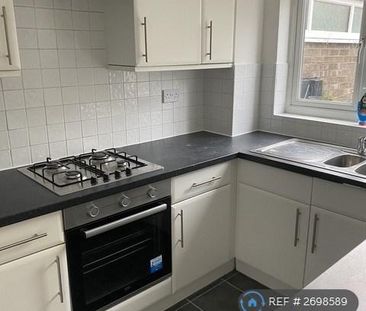 3 bedroom terraced house to rent - Photo 2