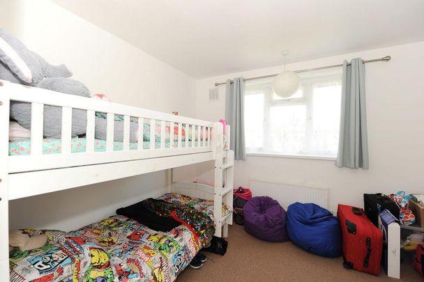 2 bedroom maisonette to rent - Photo 1