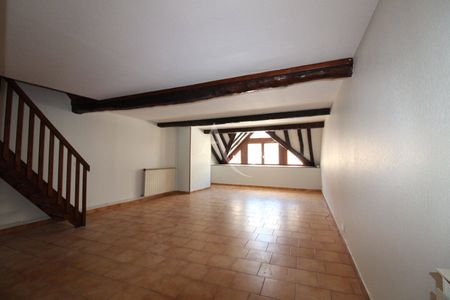 Appartement 4 pièces - 71100 Chalon-sur-Saône - Photo 2