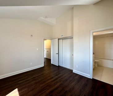 For Lease - 33 MAPLE GROVE Road Unit# 306, Kanata, Ontario - Photo 2