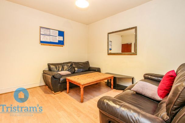 5 bed Semi-Detached House for Rent - Photo 1