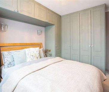 Canvey Road, Leigh-on-sea, Essex, SS9 - Photo 1