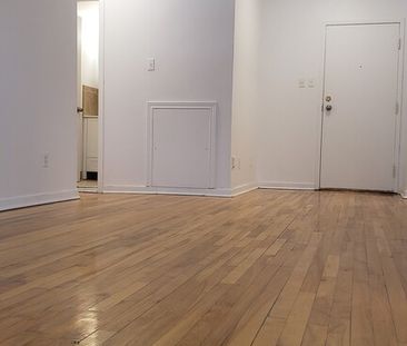 3 1/2 Rénové Chauffé/Eau Chaude - Photo 3