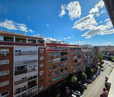 Piso de alquiler en Calle de Gandía, 4, Adelfas - Photo 2