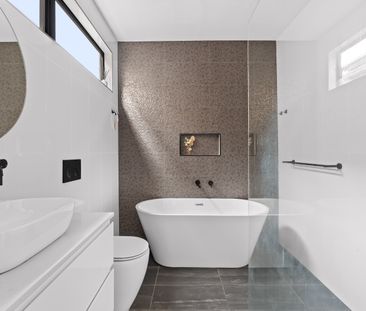 4 Young Street, St Kilda East VIC 3183 - House For Rent | Domain - Photo 6