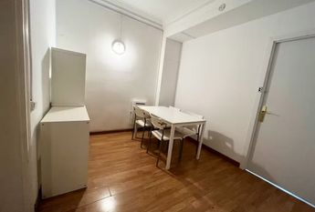 Avinguda de la Riera de Cassoles, Barcelona, Catalonia 08012