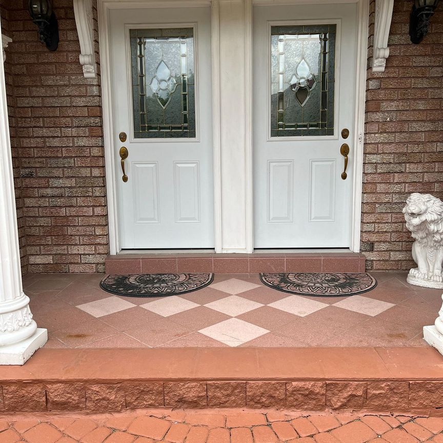 For Lease - 2470 Wynten Way Unit# 2, Oakville, Ontario - Photo 1