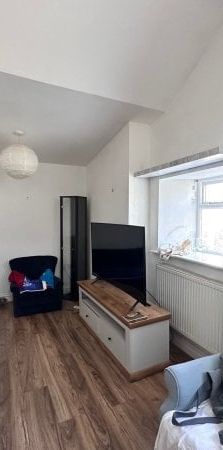 Helston, Helston, TR13 - Photo 1