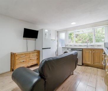 3 bedroom townhouse to rent - Photo 5