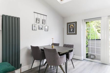 3 bedroom semi-detached house to rent - Photo 5