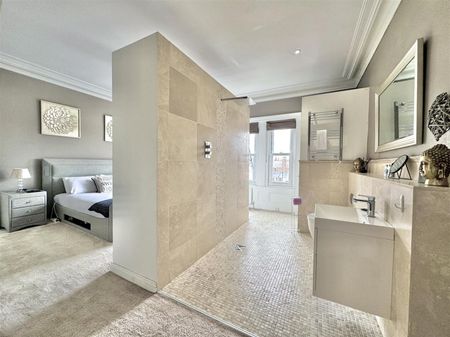 Avenue Victoria, Scarborough - Photo 2