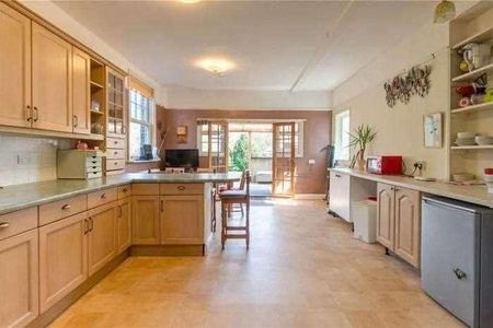 Virgilia House, St Thomas Hill, Canterbury, CT2 - Photo 3