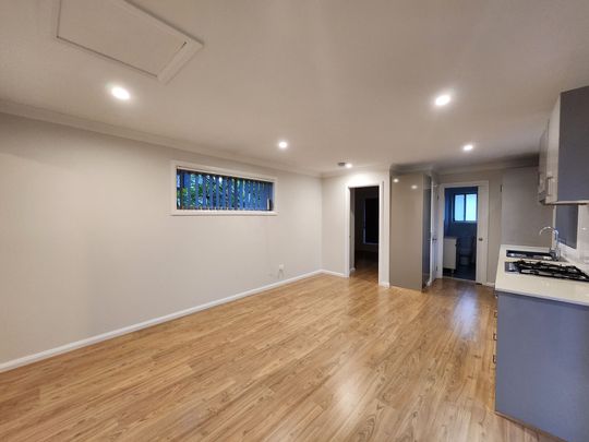 Deposit Paid @ $750 pw - Immaculate Private 2 Bedroom Villa - Photo 1