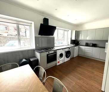 Addison Road, Plymouth - Photo 2