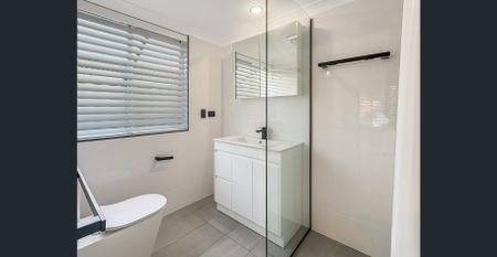 Space, Function & Flexibility – Fully Renovated Family Home with Workshop - Photo 5