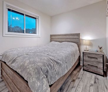 For Lease - 27 Hill Drive, Aurora, Ontario - Photo 3