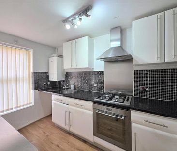 2 bedroom semi-detached house to rent - Photo 3