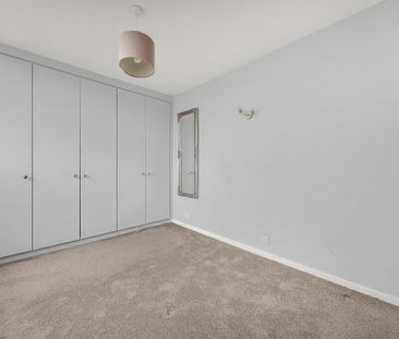 2 bedroom semi-detached house to rent - Photo 3