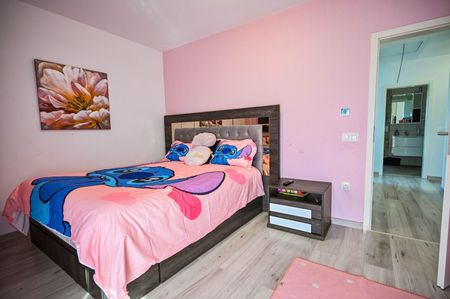 Casa mobilata si utilata Sanpetru - Fotografie 4