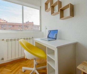 Calle de Juan Esplandiú, Madrid, Community of Madrid 28007 - Photo 1