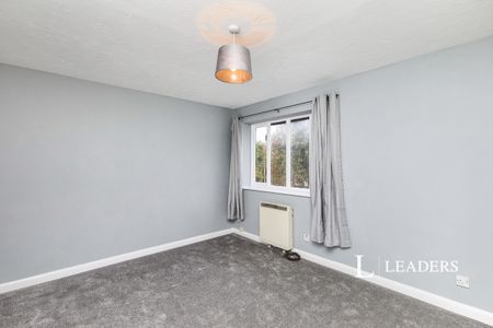 2 bedroom semi detached to rent Lindale Close, Gamston, Nottingham, Nottinghamshire, NG2 - Photo 5
