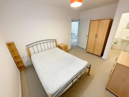 2 bedroom apartment to rent - Photo 3