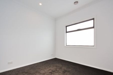 4/4-6 Burrows Avenue, Dandenong. - Photo 2