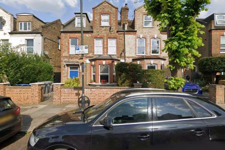 Connaught Road, London NW10 - Photo 5