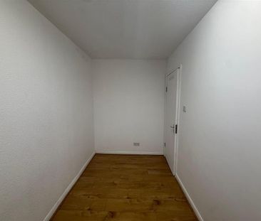4 bedroom terraced house to rent - Photo 2