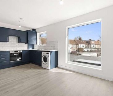 Tff, Rowan Road, London, SW16 - Photo 2