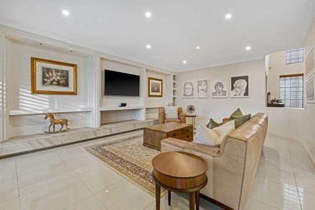 Prestigious Waterfront Residence with Pool, Pontoon & Multiple Living Zones - Photo 4