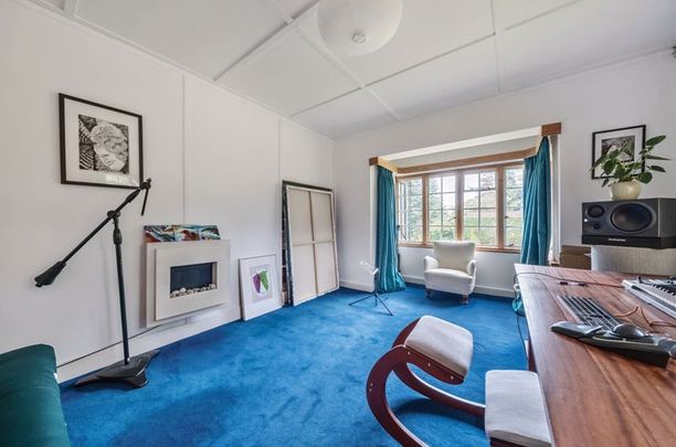 Tilford Road, Hindhead, Surrey, GU26 - Photo 1