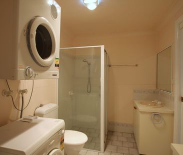 Cozy 1-Bedroom Unit with Whitegoods - Photo 3