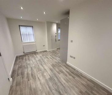 High Street, Neston, CH64 - Photo 6