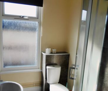 5 bedrooms - Photo 5