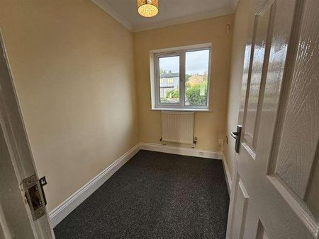 Church Hill, Loughton, IG10 - Photo 5