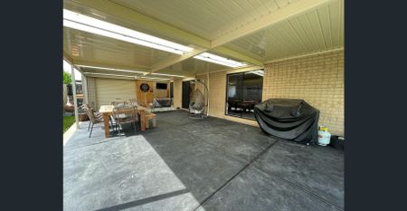 Family Living At Its Best - Photo 5