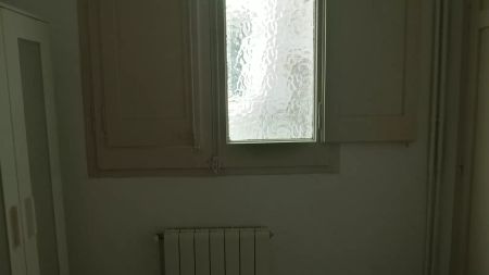 Room for rent in 9-bedroom apartment in Eixample Esquerra - Females only - Photo 5