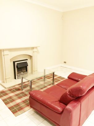 Room in a Shared House, Downs Road, LU1 - Photo 1