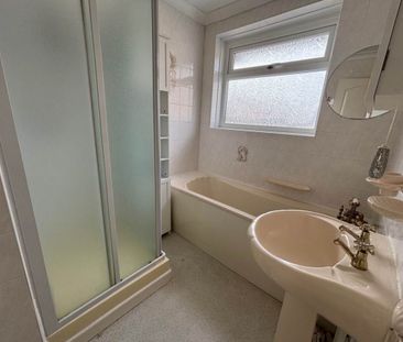 Worle, Weston-super-Mare, North Somerset - Photo 3