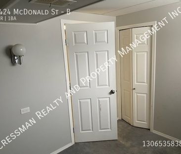 1 Bedroom + Den, 1 Bath Basement Suite - Photo 1