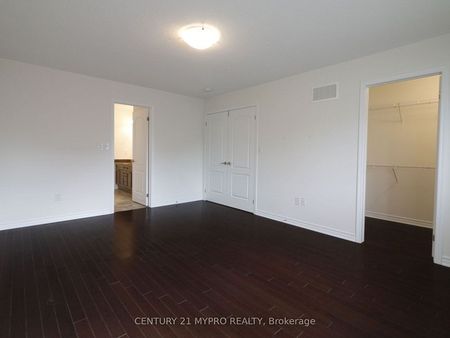 For Lease - 71 Westfield Drive Unit# Main and 2nd Fl, Whitby, Ontario - Photo 4