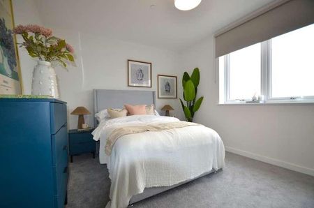 Elmsleigh Road, Staines-upon-thames, TW18 - Photo 4