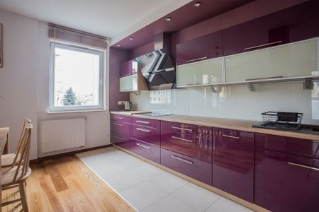 Trzy pokoje w cichej okolicy, blisko metro i park - Zdjęcie 5