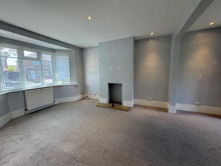 3 bedroom semi-detached house to rent - Photo 2
