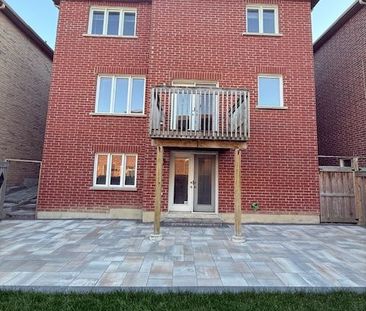 For Lease - 1063 Warby Trail, Newmarket, Ontario - Photo 1