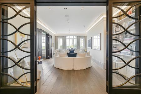 4 bedroom flat to rent - Photo 3